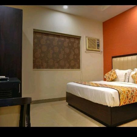 Hotel Deviram Palace Agra  Dış mekan fotoğraf