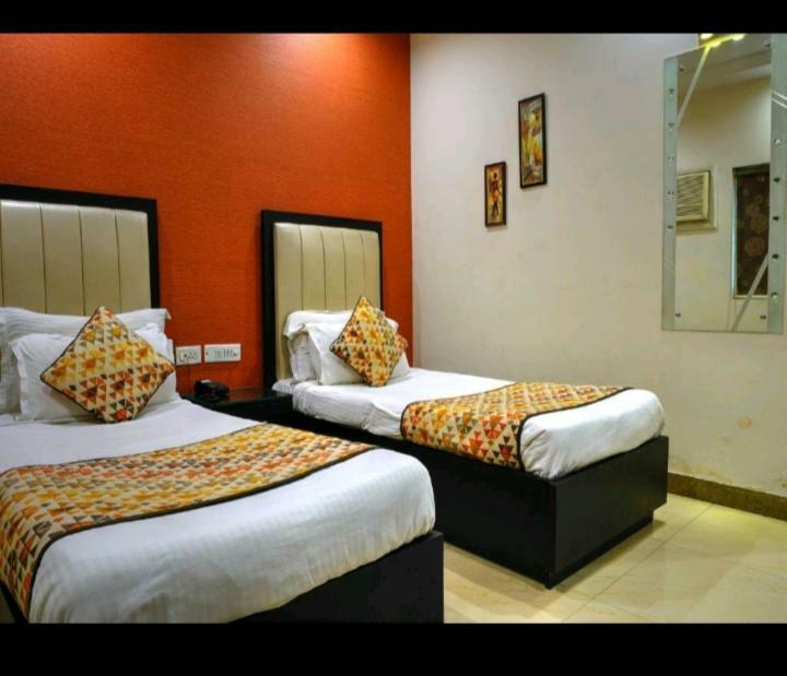 Hotel Deviram Palace Agra  Dış mekan fotoğraf